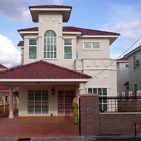 Casa D'Astana Homestay Sungai Petani For Muslim Only Εξωτερικό φωτογραφία